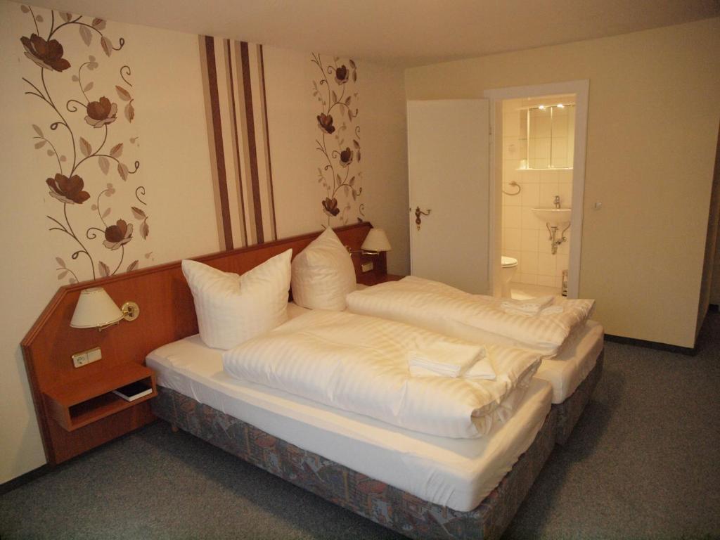 Hotel Engel Altenau Bagian luar foto